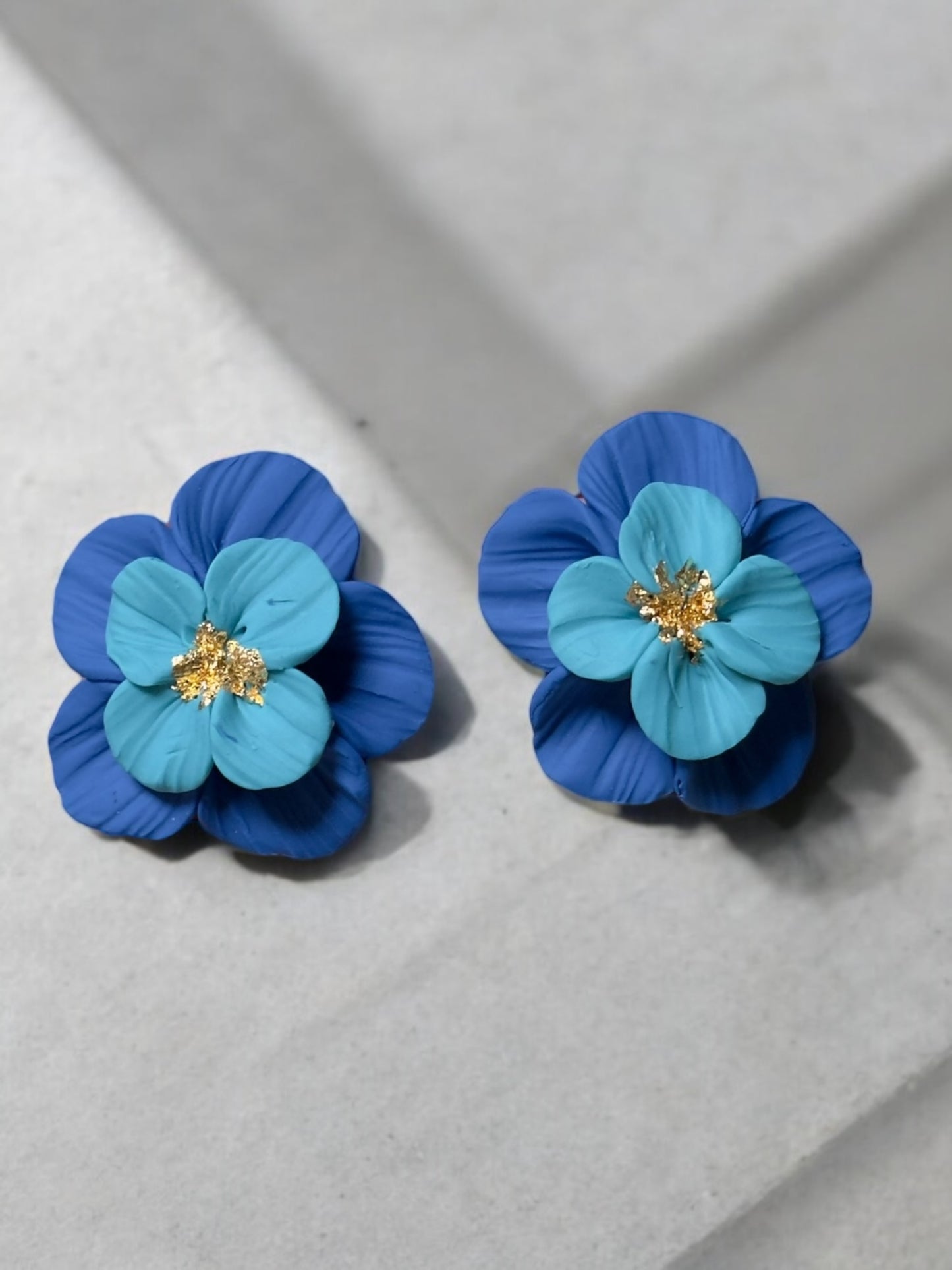 Clari | Golden Blue
