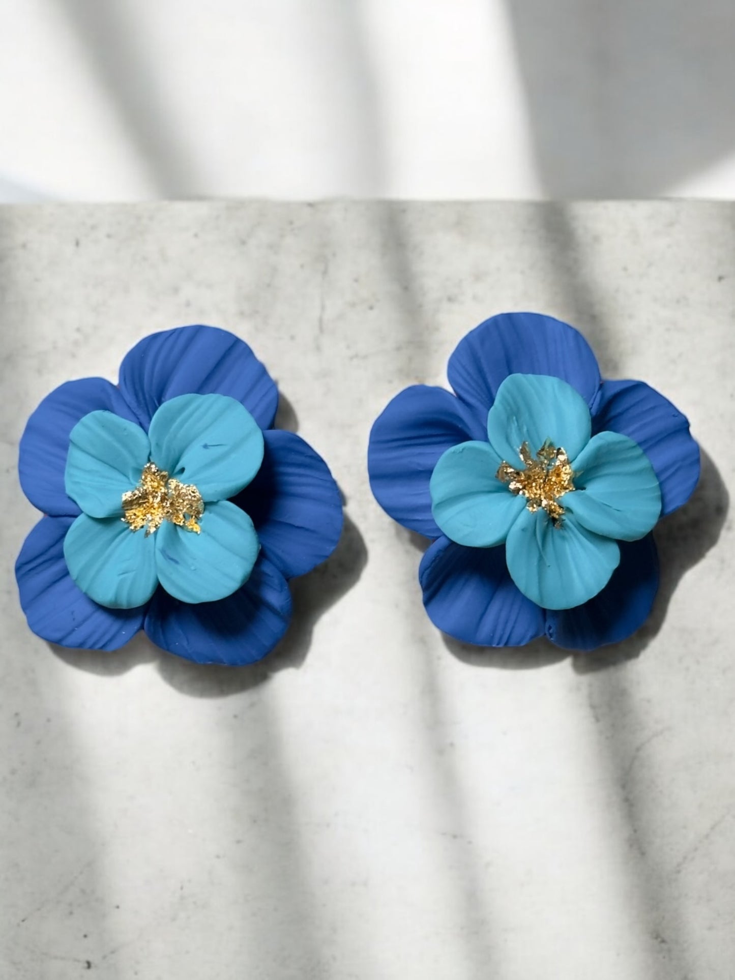 Clari | Golden Blue