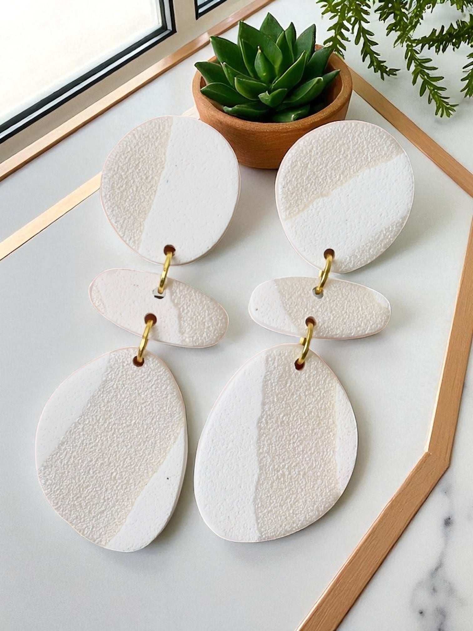 Trini | White Pearl