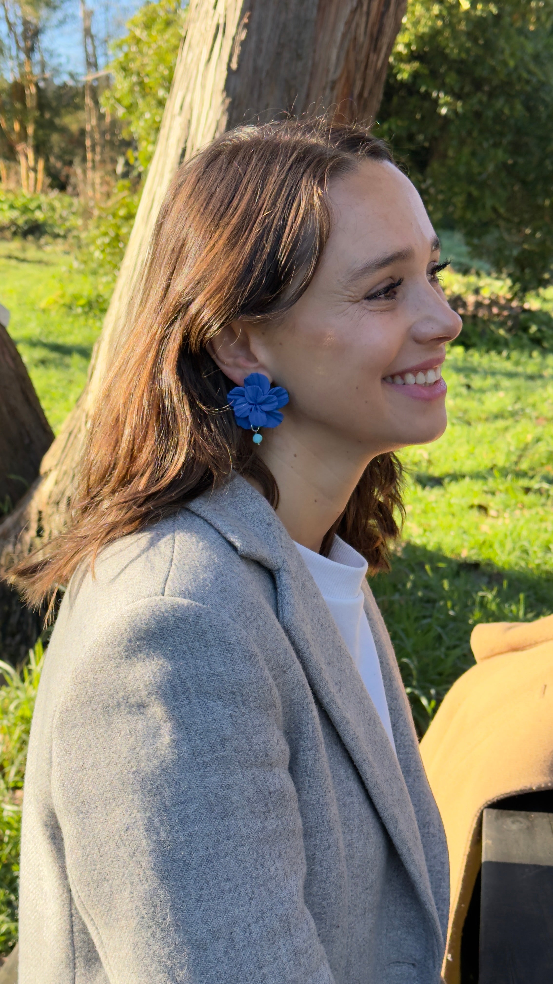 Clari | Electric Blue