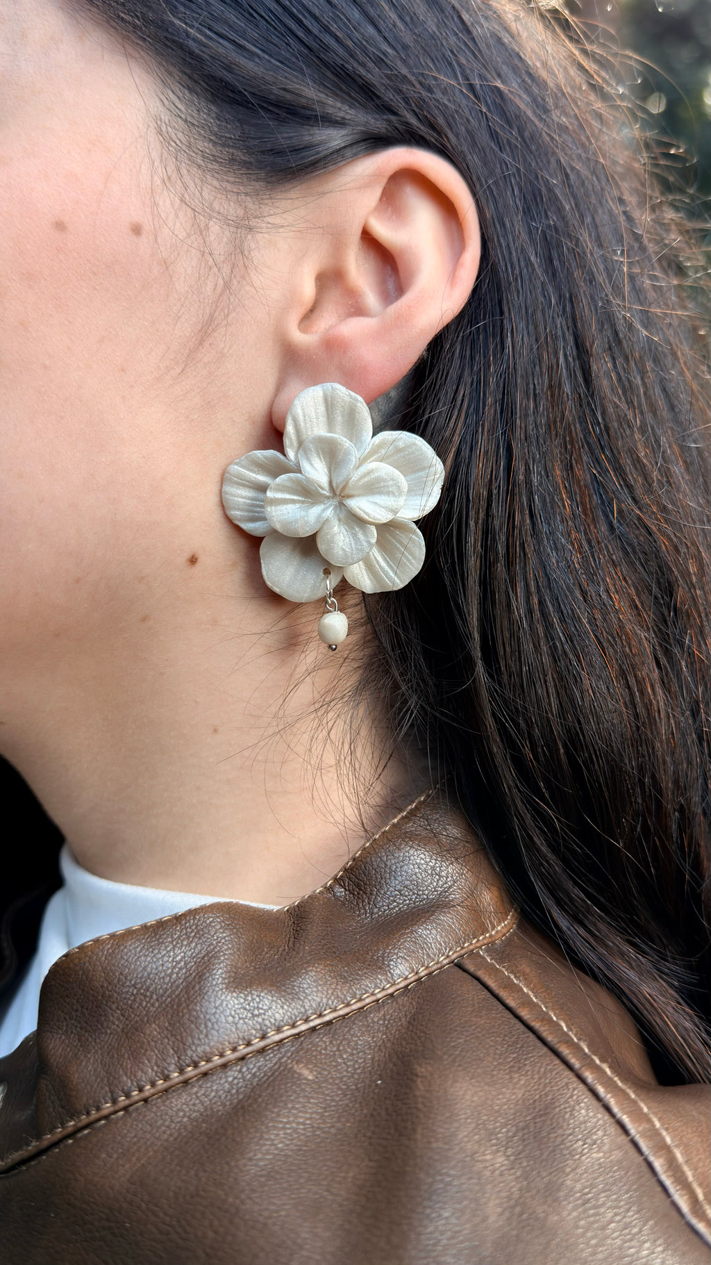 Clari | White pearl