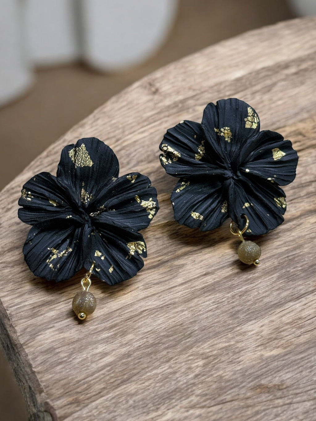 Clari | Black Golden