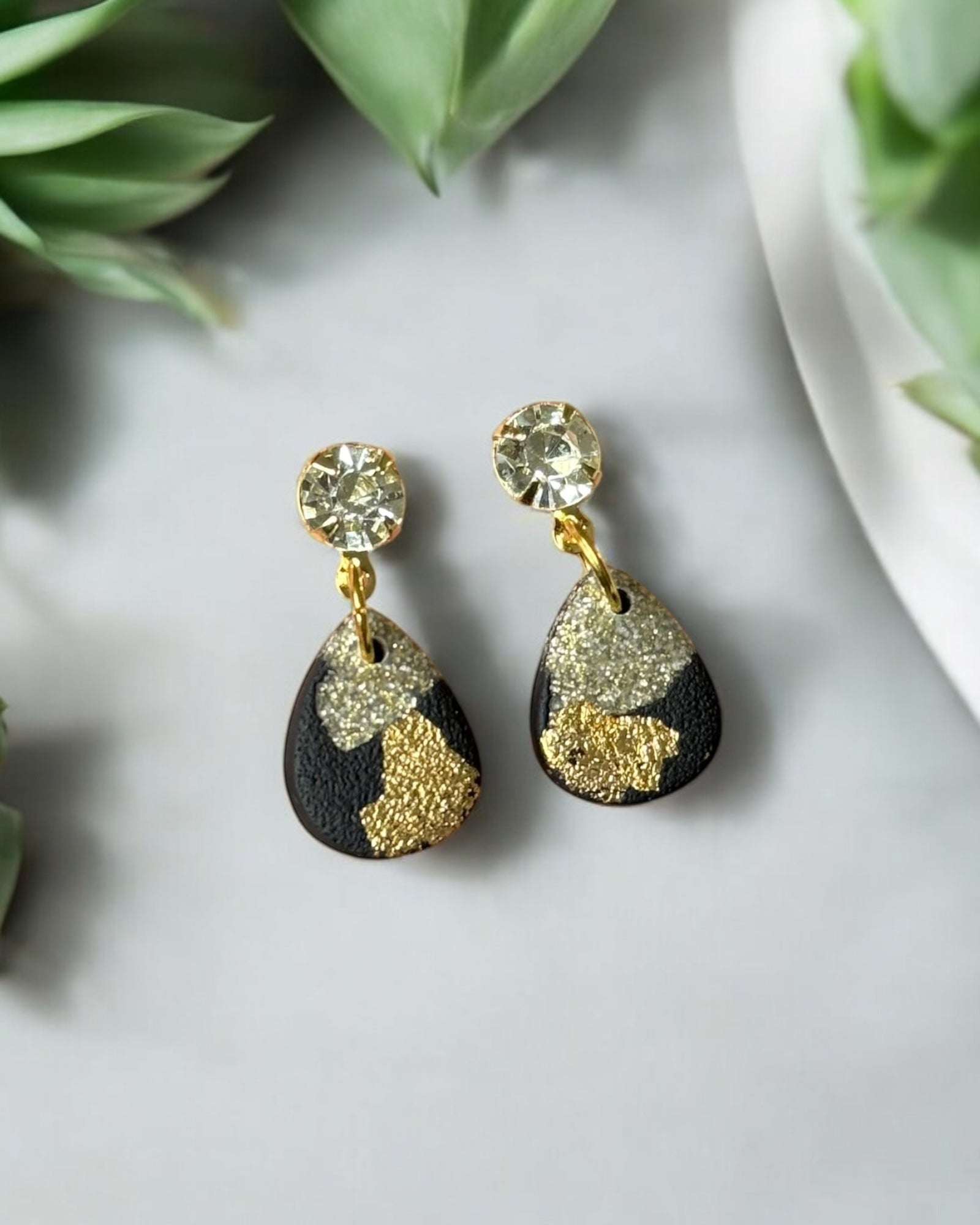 Jacinta | Golden Black