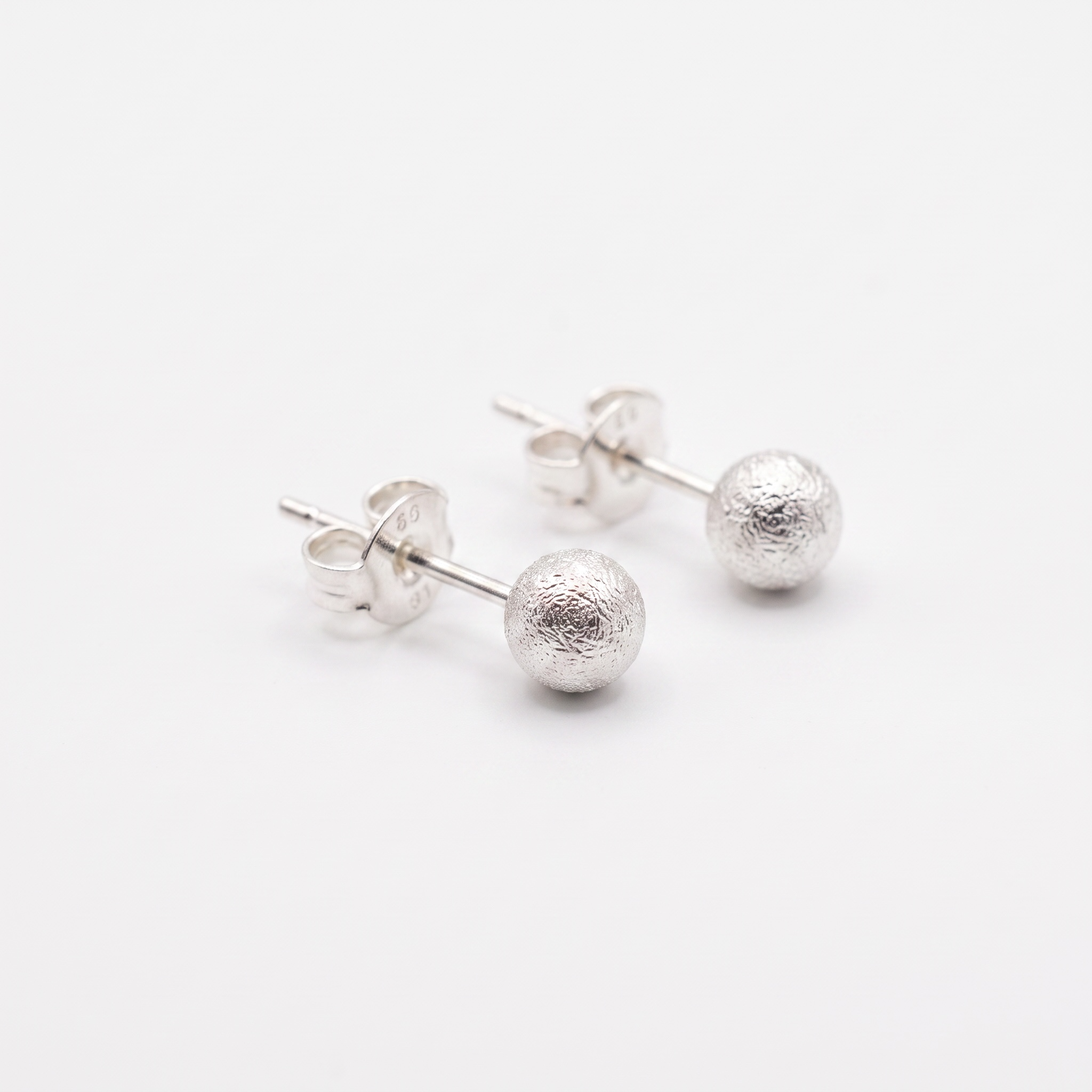 Bolitas satinadas | Plata