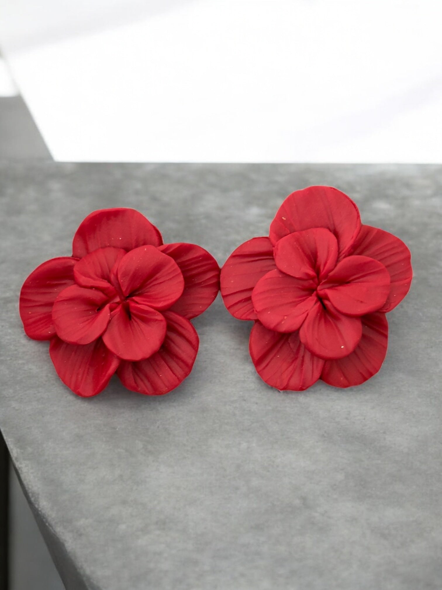 Clari | Dark Red