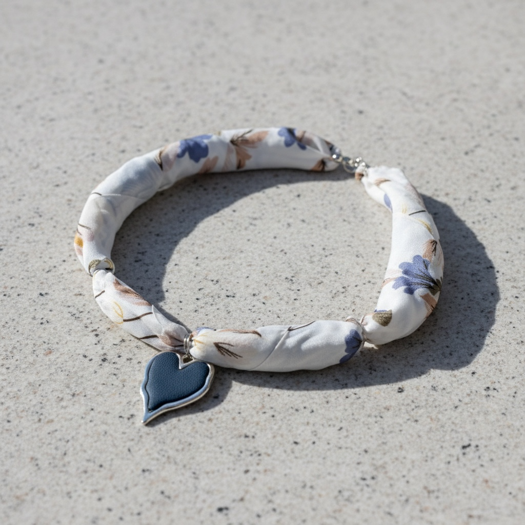 Collar | White & Blue