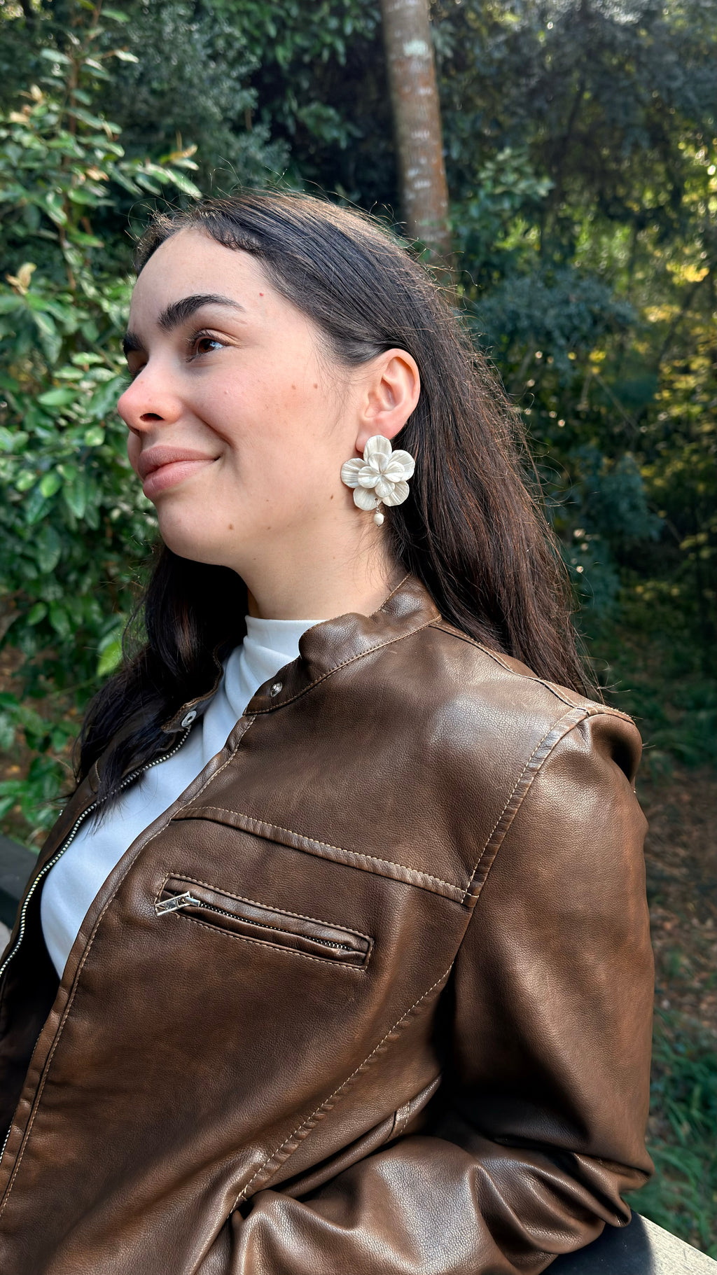 Clari | White pearl