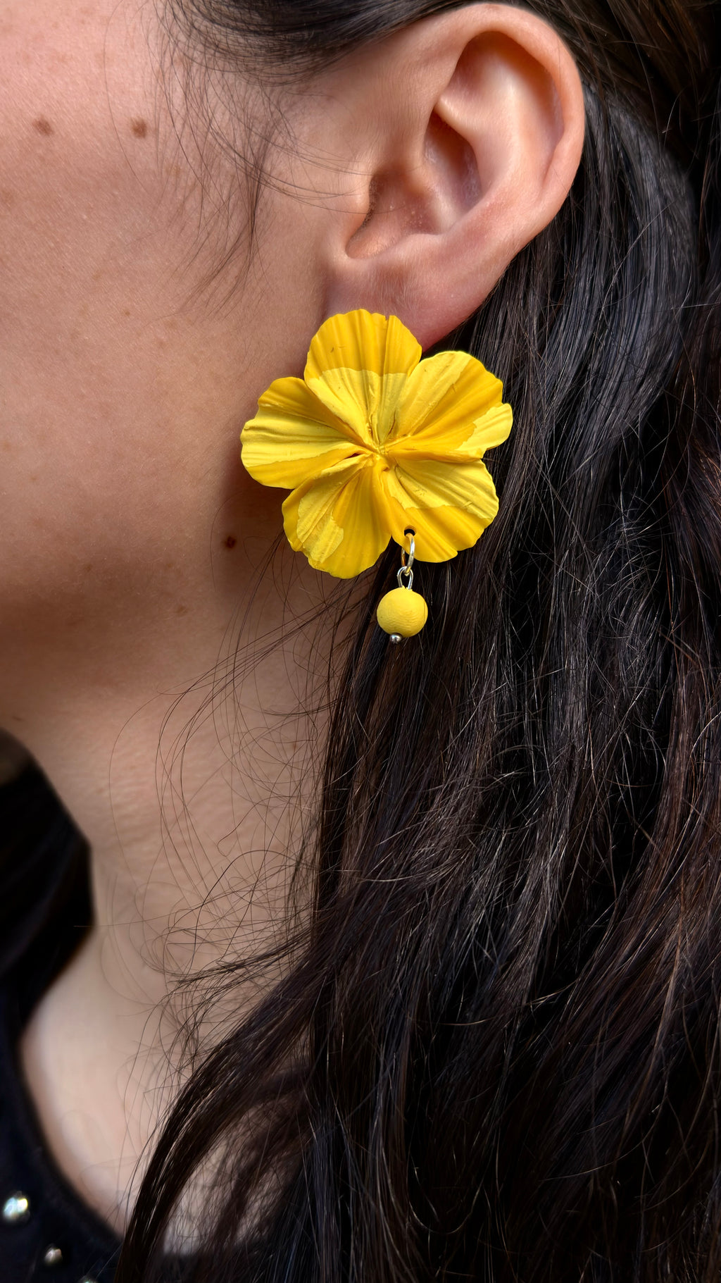 Clari | Sunny Yellow