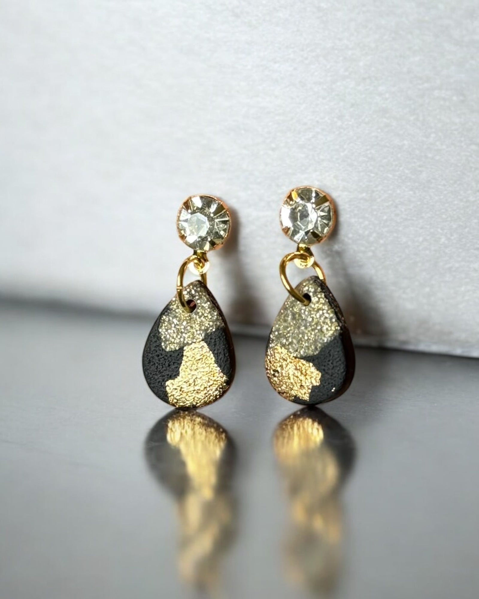 Jacinta | Golden Black