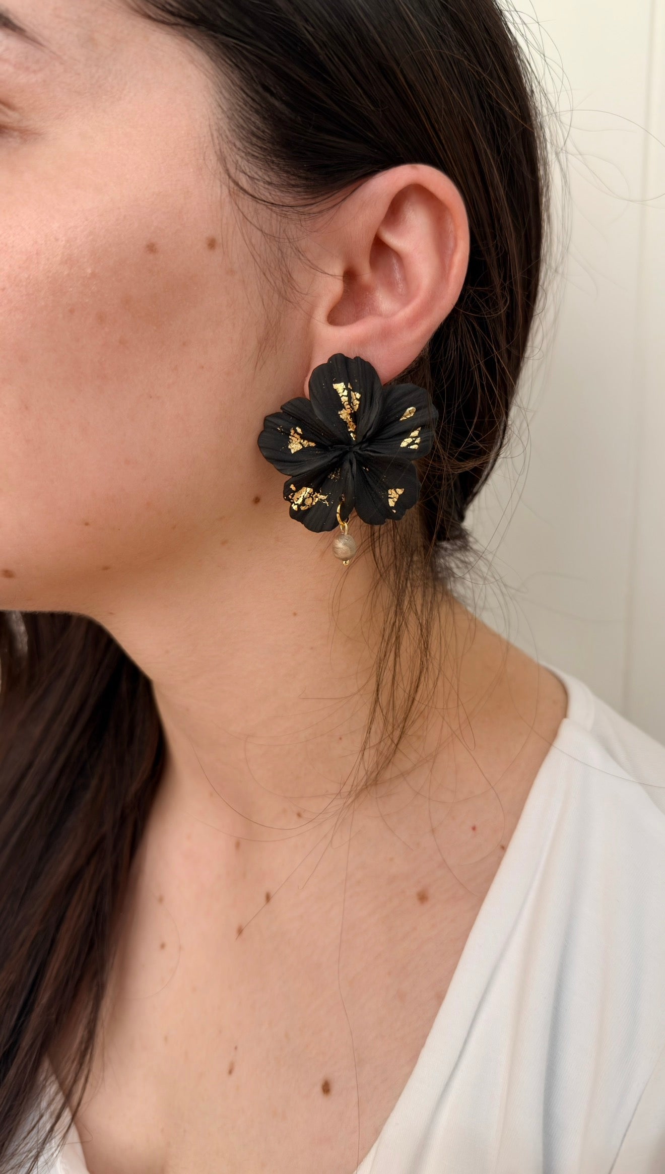 Clari | Black Golden