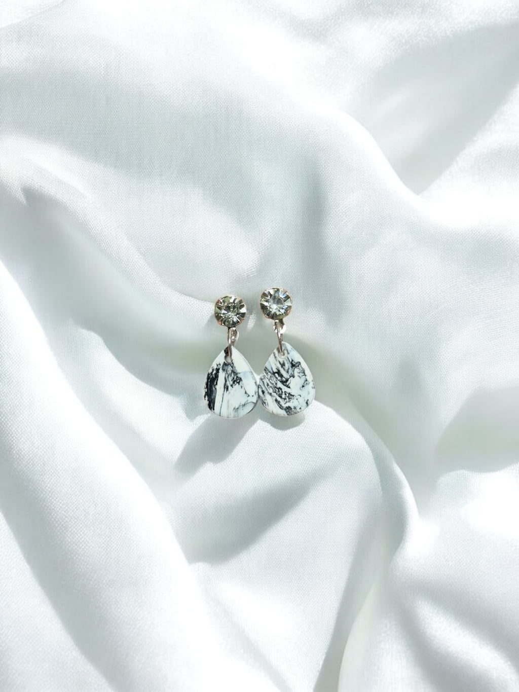 Jacinta | Black & White Silver