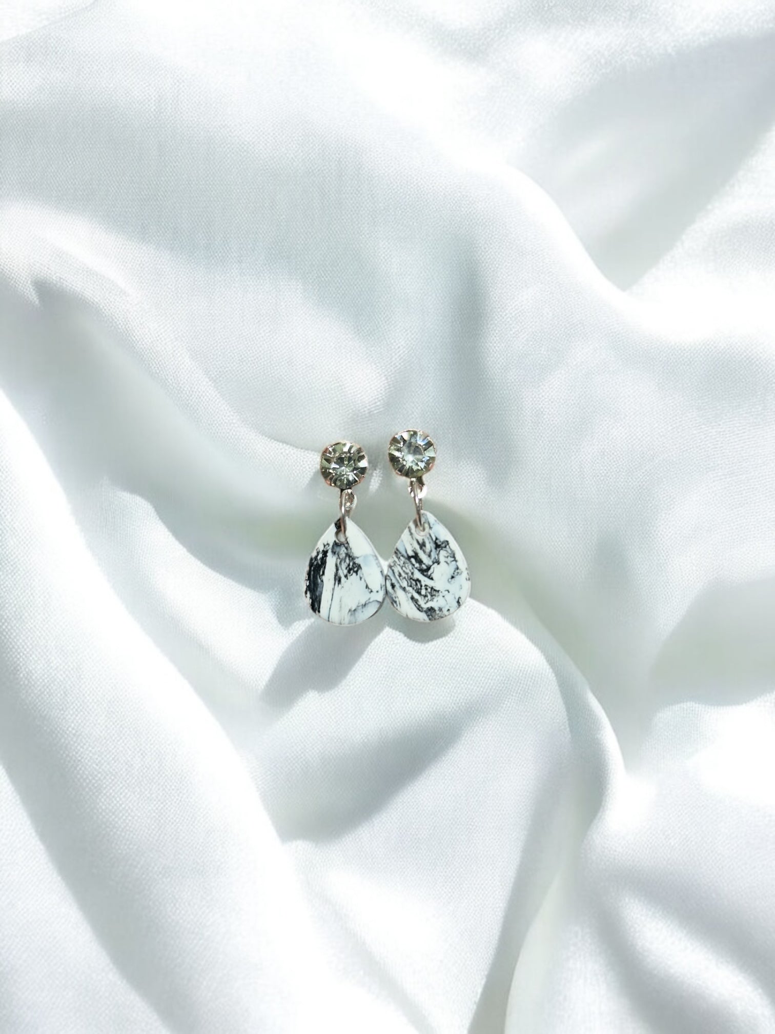 Jacinta | Black & White Silver
