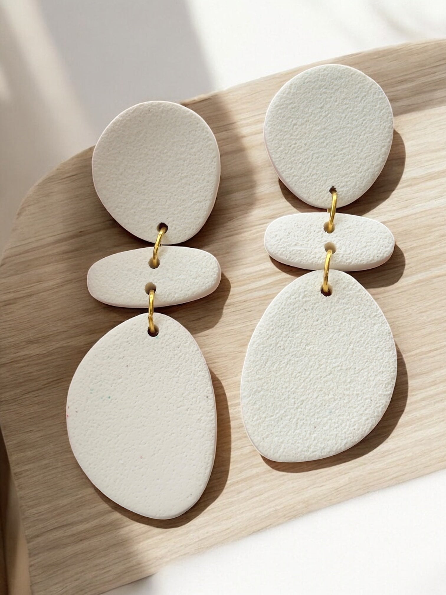Trini | White