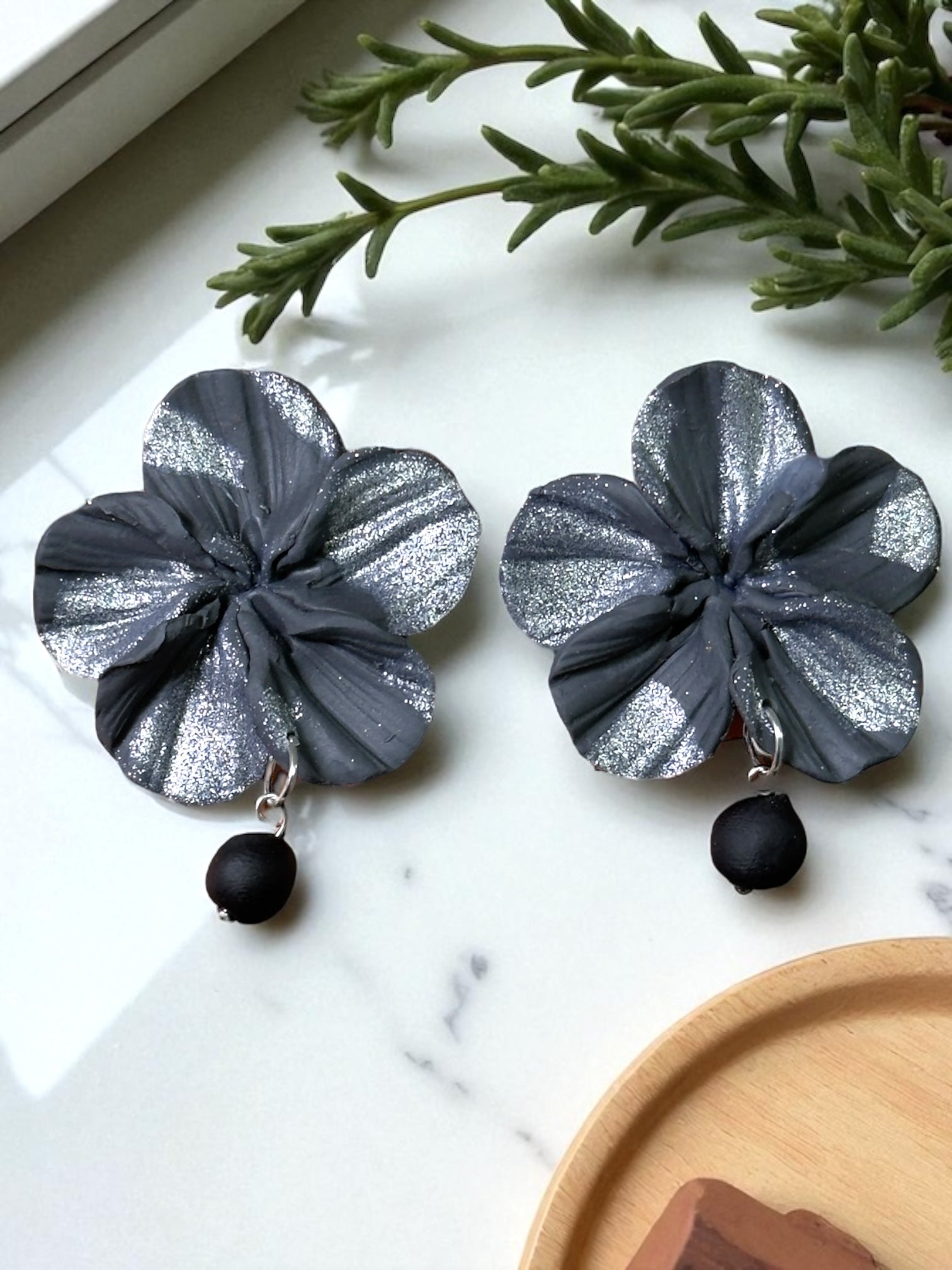 Clari | Silver Gray
