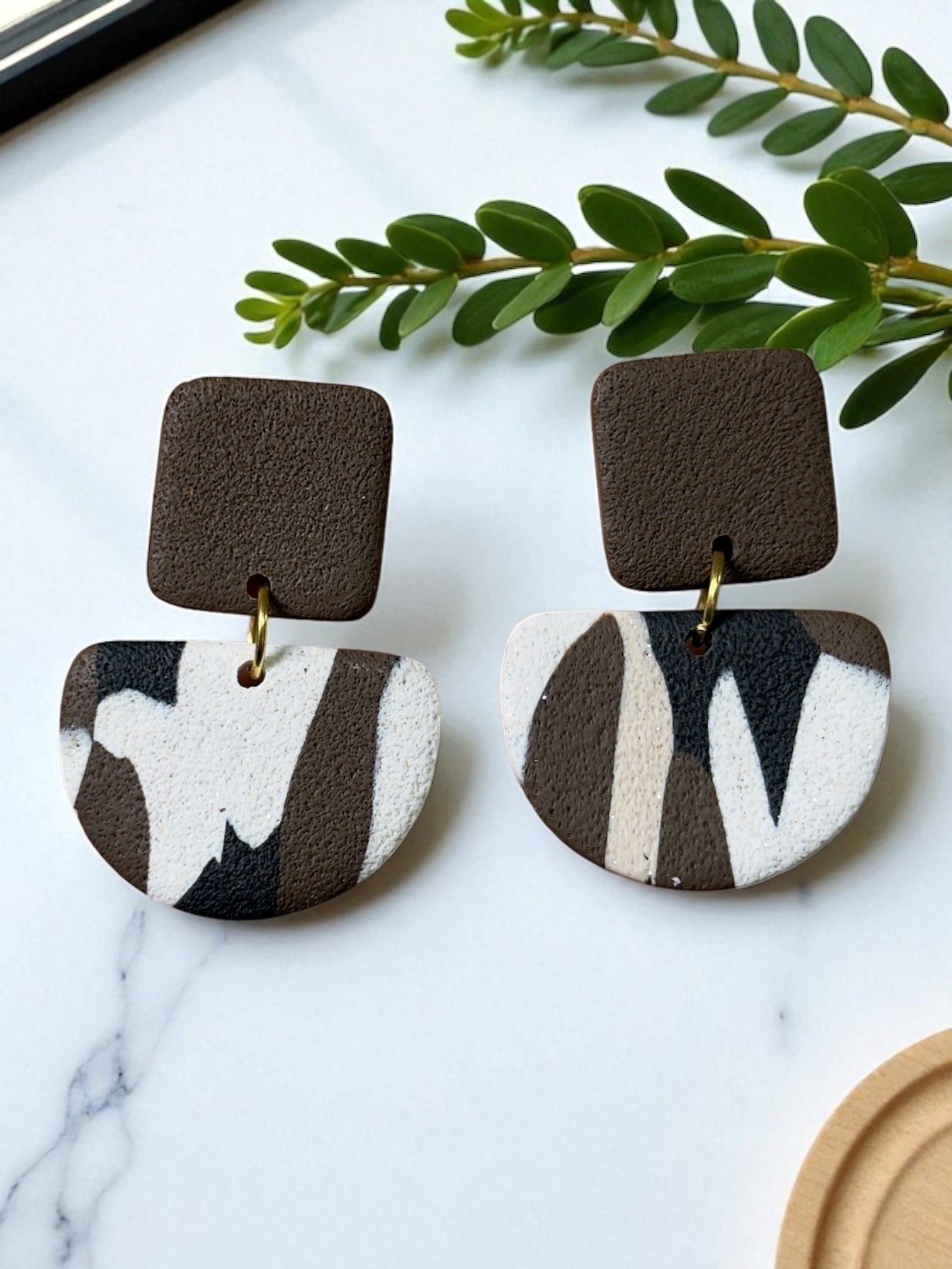 Lyv | Brown & Brown
