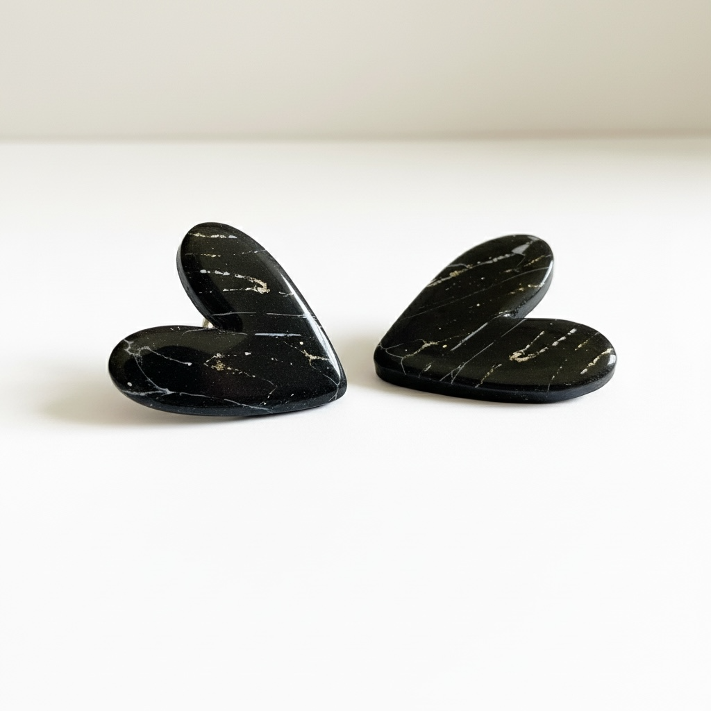 Ágatha | Black & Gold